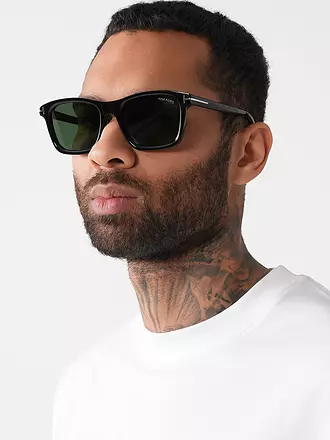 TOM FORD | Lunettes de soleil FT1179/54
Marque : TOM FORD
Couleur : noir
Catégories : Mode, Homme

Matériau : Plastique | 